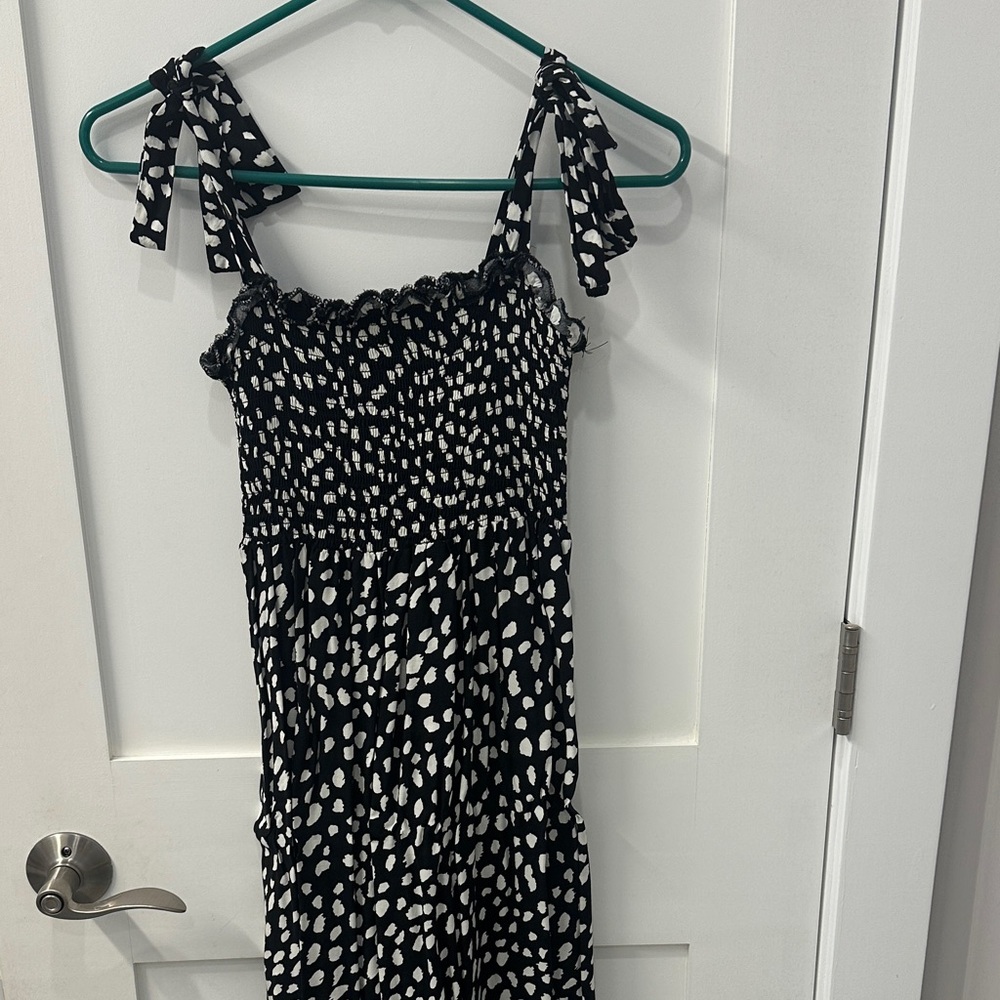Amazon Black and White Maxi Dress - Picture 3 of 4